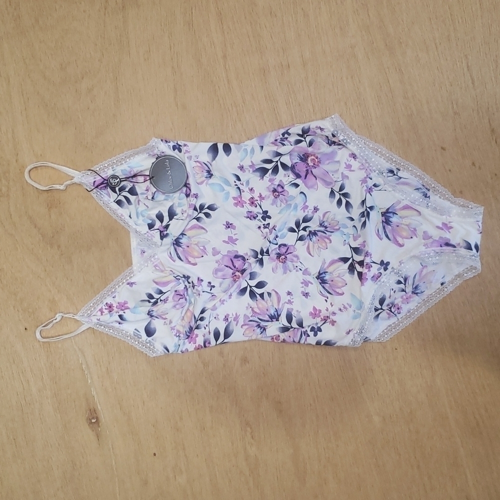 𝅺Chloe & Lola Flower Tropical Print Bodysuit NWT